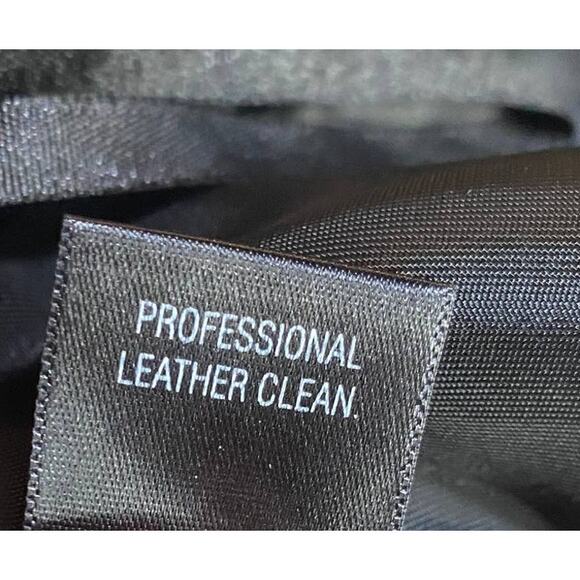 Lambskin Leather Mini Skirt Back Hem Slit Back Zipper Close Lined Black Womens 4 - Picture 8 of 8